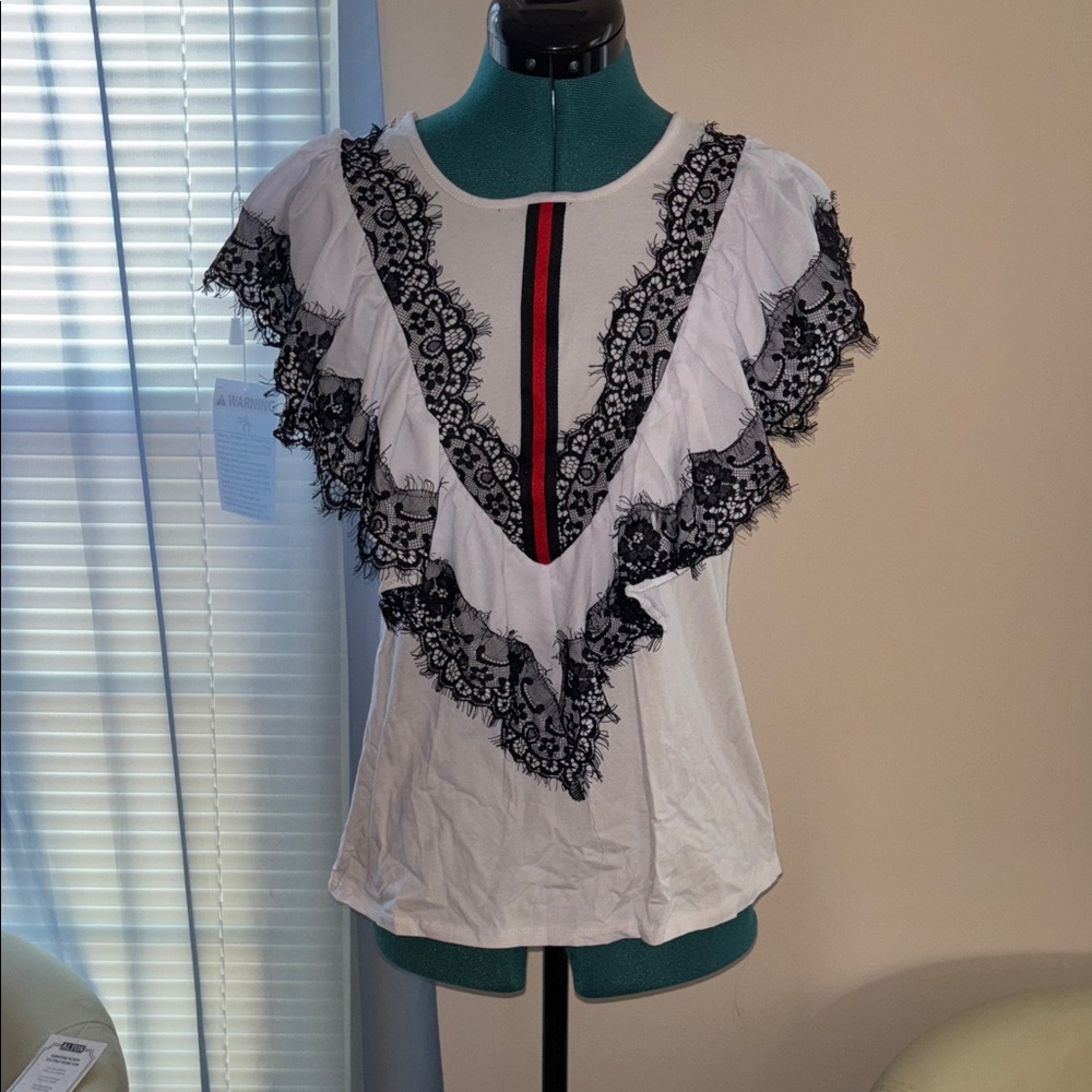 Chic White and Black Lace Ruffle Blouse